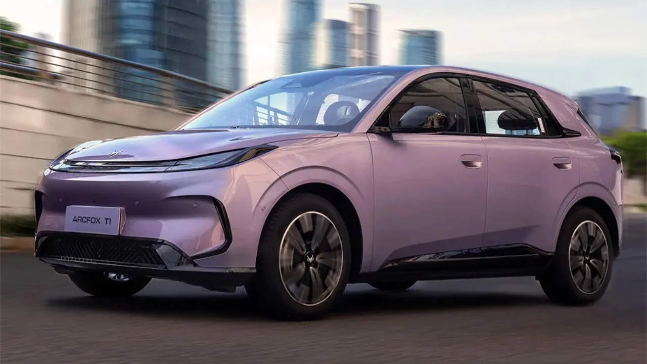 Arcfox T1 - peque&ntilde;o coche el&eacute;ctrico de BAIC