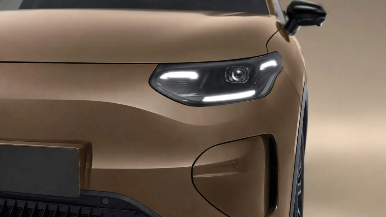 Detalle de las &oacute;pticas del Leapmotor B03X