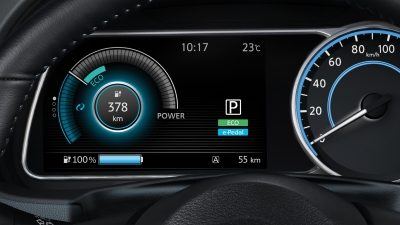 Nissan_Leaf-pantallas_frontales