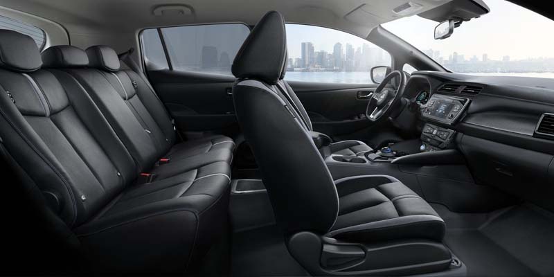 Nissan_Leaf-interior