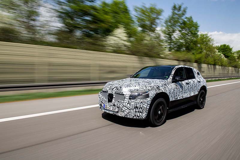Mercedes-SUV_EQC