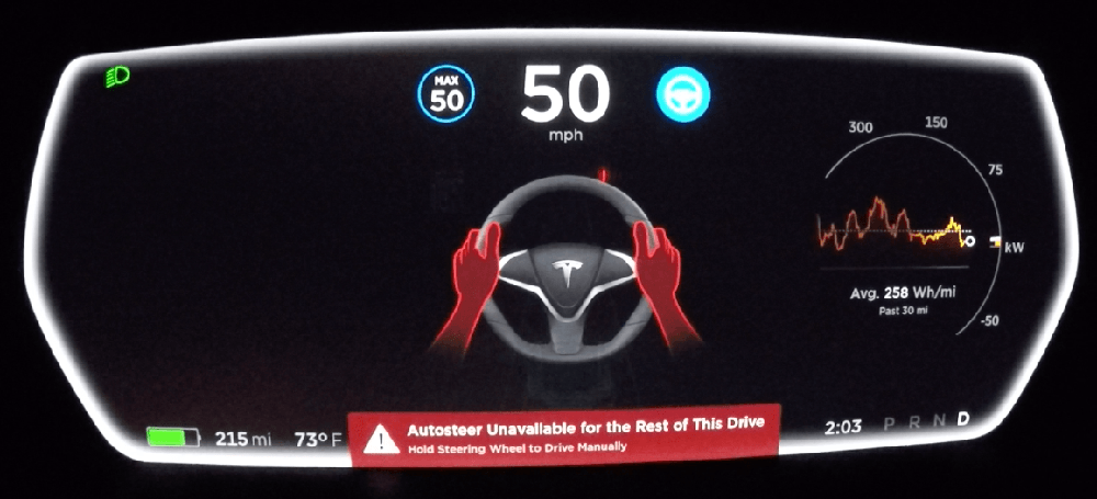 alertas-vehiculo-tesla-autopilot-volante