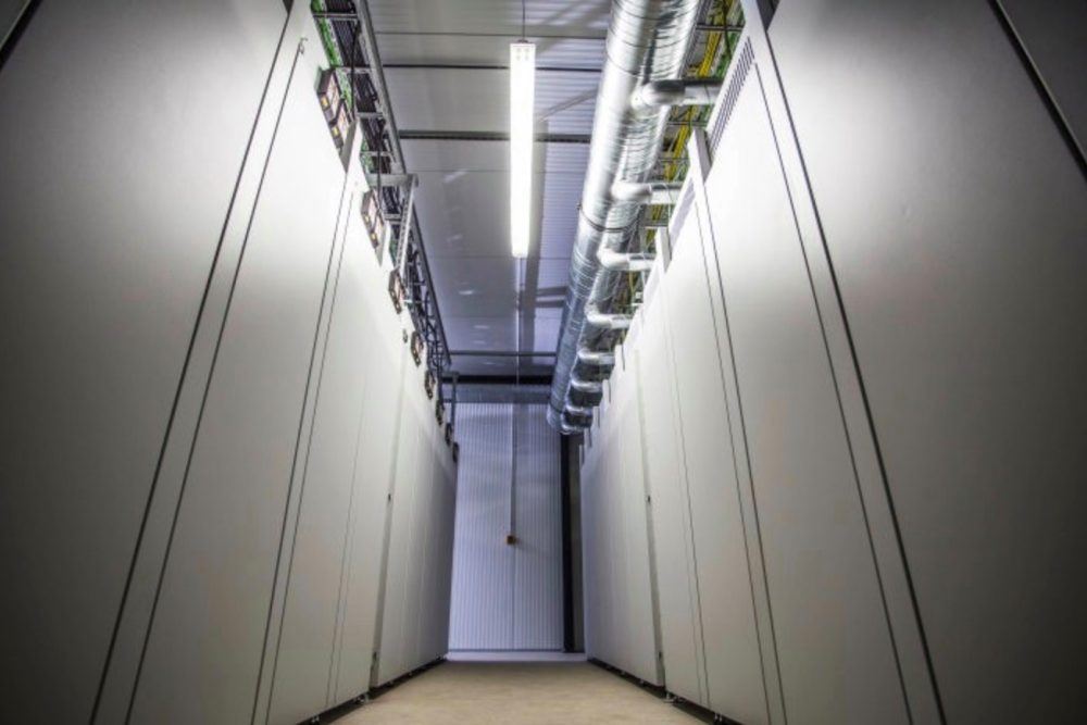 Central-Electrica-de-Carbon_Transformada-por-Daimler