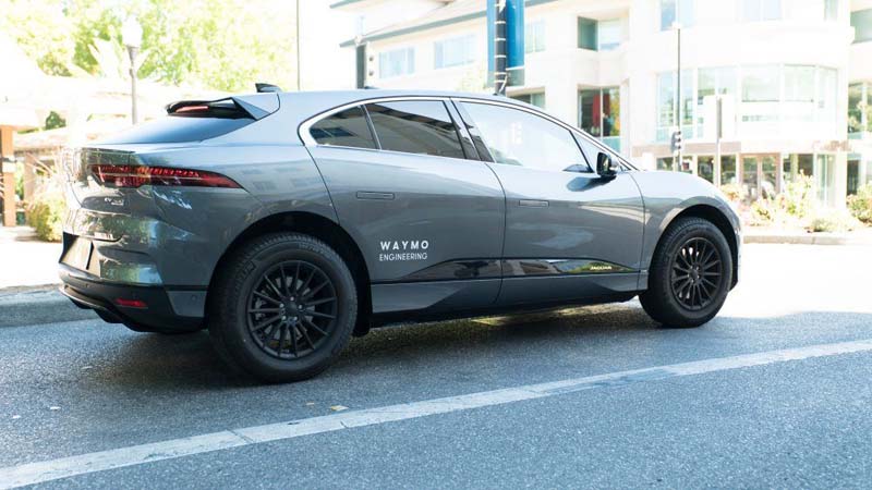Waymo-Jaguar_i-Pace01