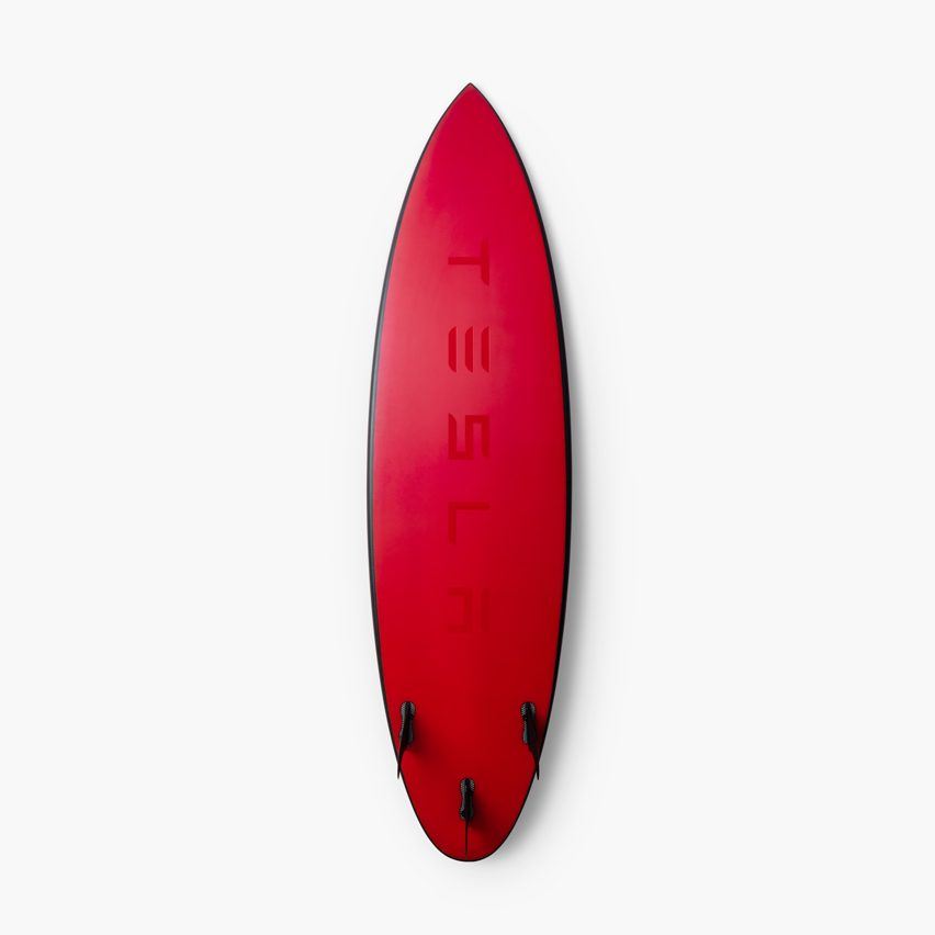 Tesla-tabla_surf02