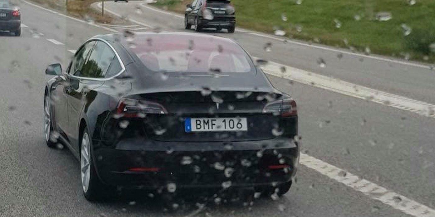 Volvo-probando-Model3-Suecia