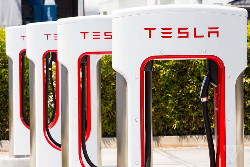 Tesla-Supercharger2