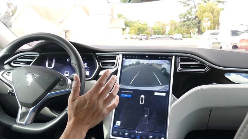 Autopark-Tesla