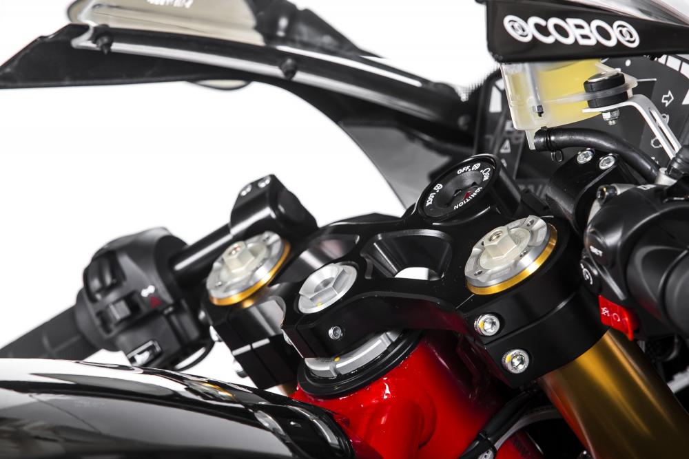 energica-ego-sport-black04