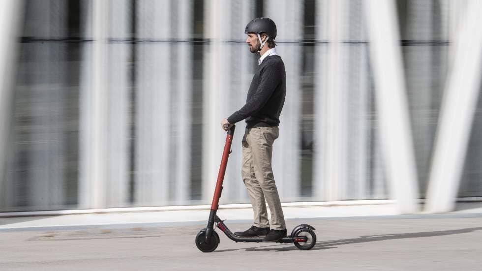 patinete-electrico-seat-exs-scooter-segway