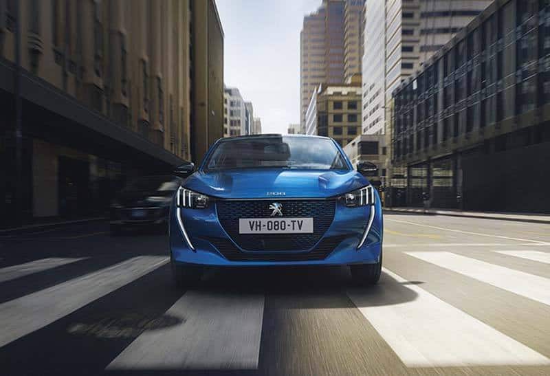 filtradas-imagenes-peugeot-208-debut-salon-ginebra-2019_conduciendo-ciudad-frontal
