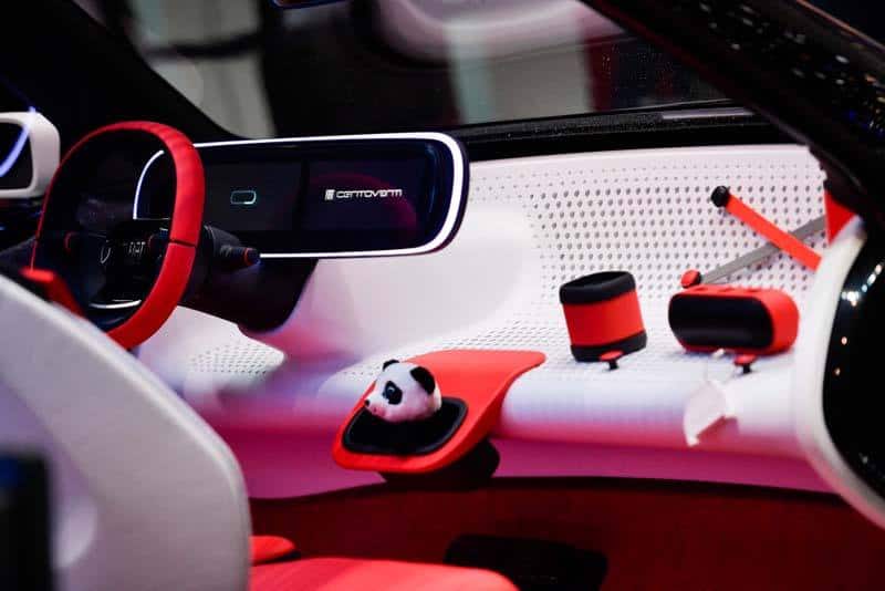 fiat-centoventi-abierto-puertas-interior-parte-delantera-accesorios-expuesto-ginebra-2019