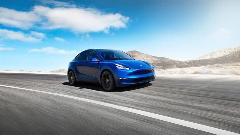 Foto del Tesla Model Y de color azul
