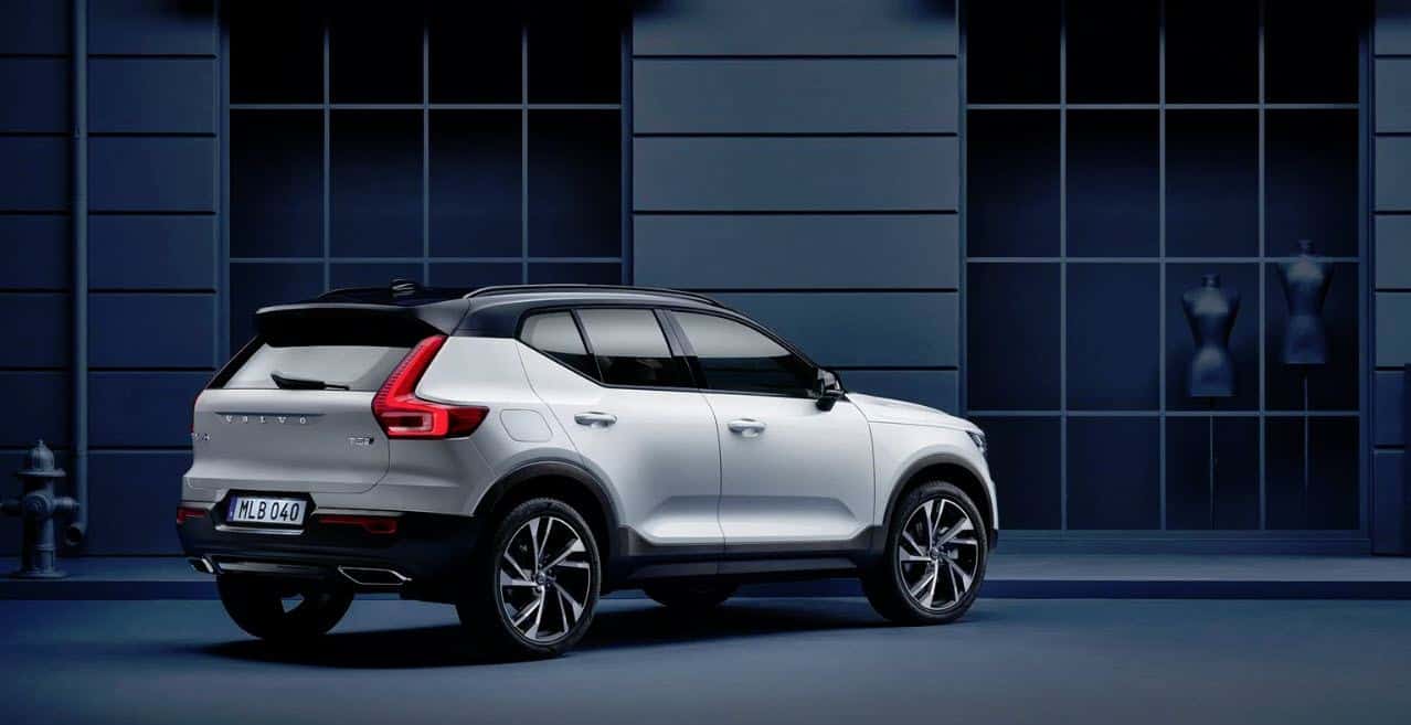 Volvo-XC40-combustion-actual_2019_trasera