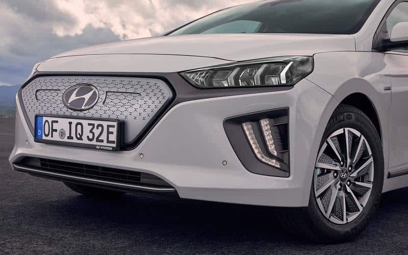 nuevo_Hyundai_IONIQ_Electric_parrilla-nueva