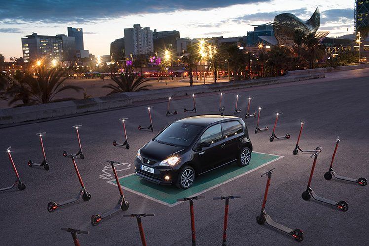 SEAT-Mii-Electric-roadeado-patinentes-electricos-exs-kickscooter
