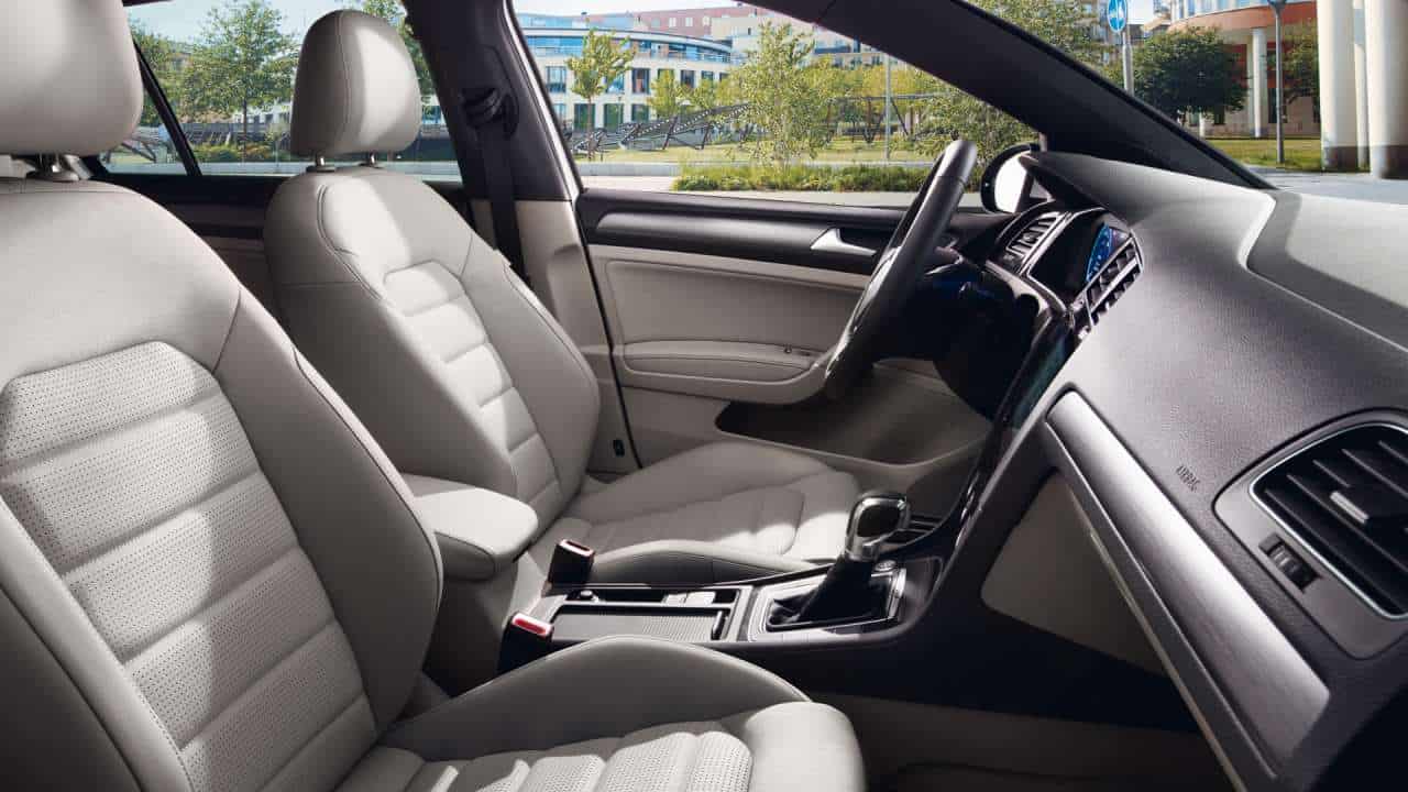 volkswagen-e_golf-interior-asientos-plazas-delanteras