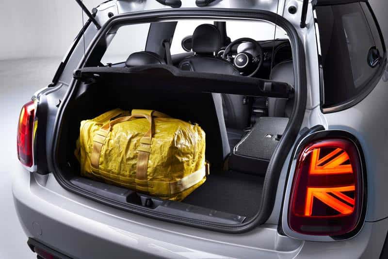 Mini-Electric-SE_capacidad-maletero