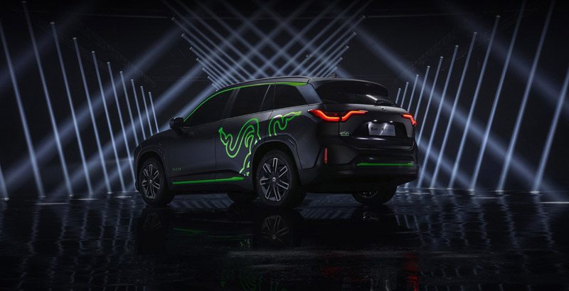 NIO_ES6_Night_Explorer_vehiculo-electrico-conjunto-NIO-Razer_lateral2