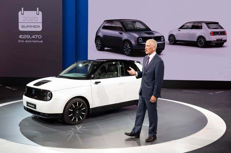 Honda-e-version-produccion-salon-frankfurt-iaa-2019_presentacion