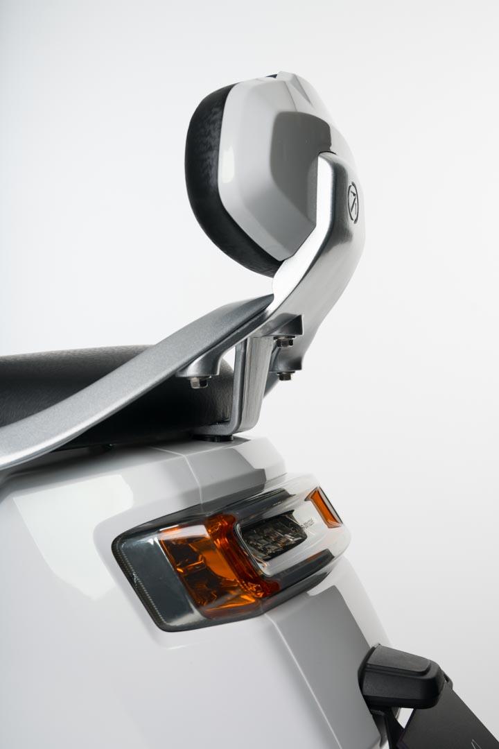 NEXT-NX1-scooter-electrica-respaldo-incluido-serie