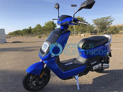 Scooter-electrica-NEXT-NX1-frontal-lateral