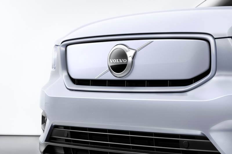 Volvo-XC40-Recharge_morro