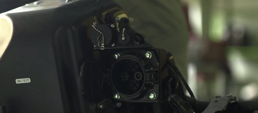 kawasaki-moto-electrica_conector-chademo