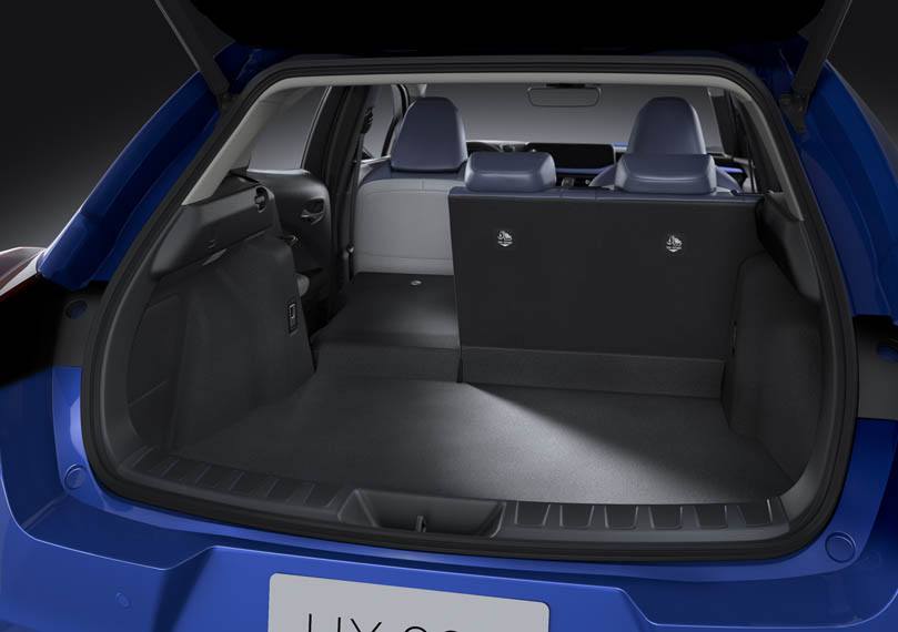 Lexus-UX-300e-electrico_maletero