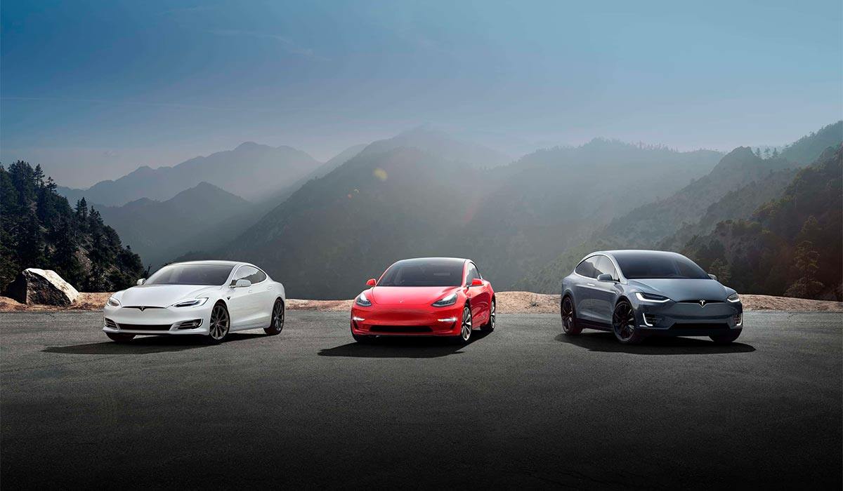Foto del Tesla Model S, Model X y Model 3