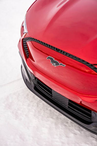 ford-mustang-mach-e_pruebas-invierno_5