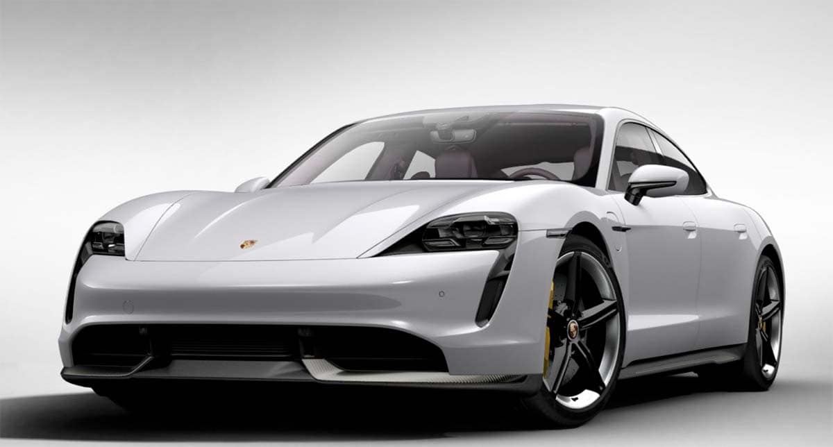 Porsche Taycan en Carrera White