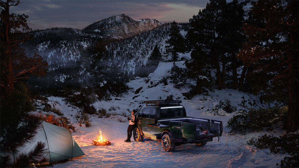 pickup-electrica-Canoo_acampada