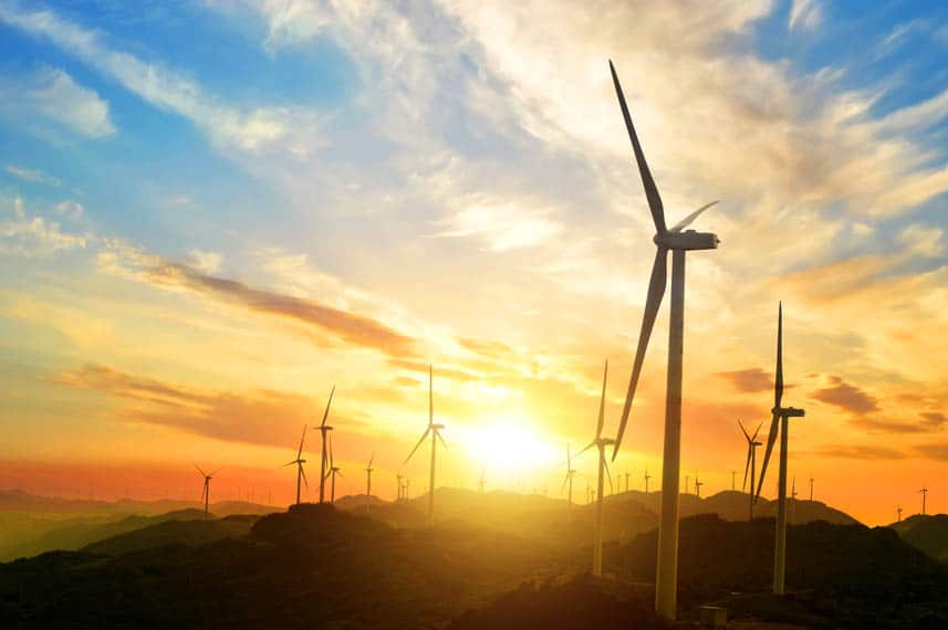 parque-eolico-atardecer-molinos-viento
