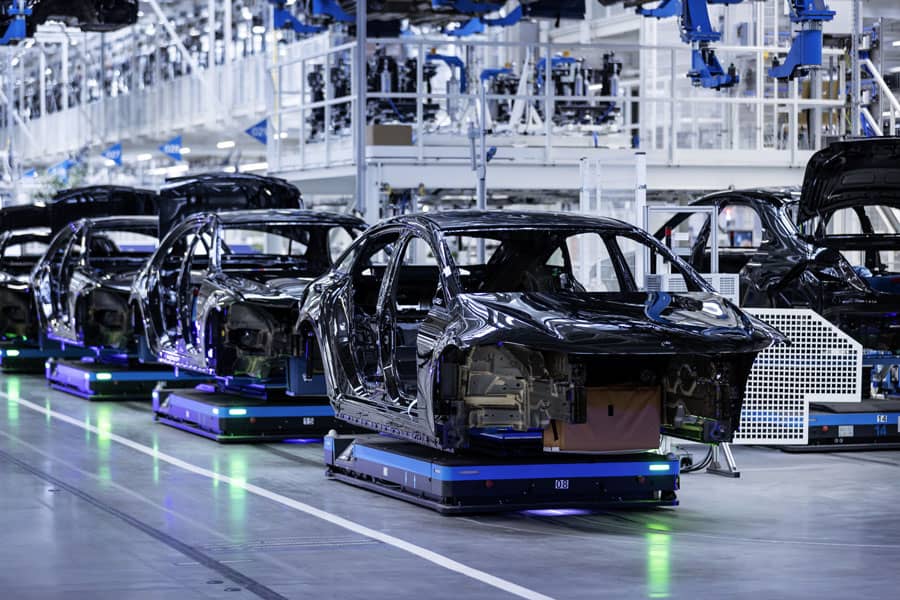 Inicio-produccion-berlina-electrica-Mercedes-Benz-EQS-Fabrica-56_linea-montaje