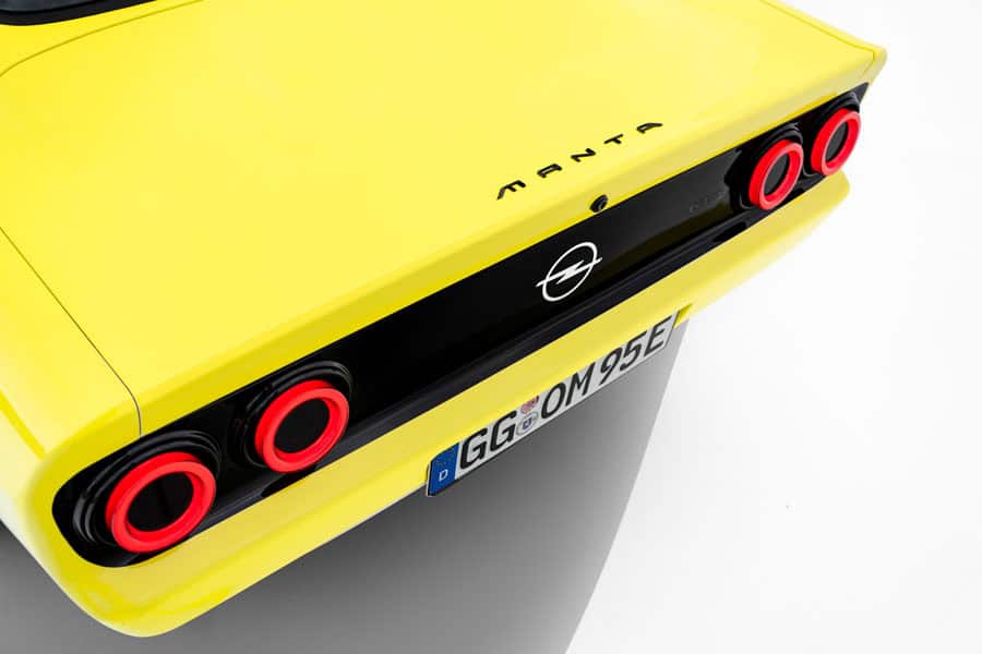 Opel-Manta-GSe-ElektroMOD_trasera-2