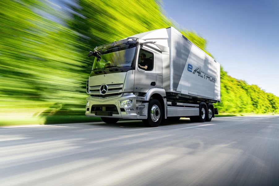 Mercedes-Benz-eActros_movimiento