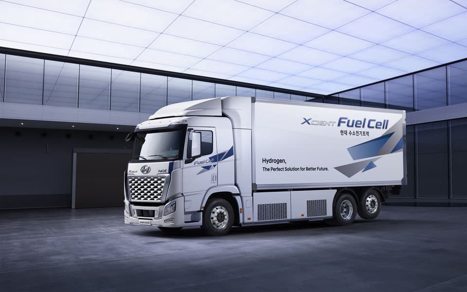 Camion-pila-combustible-hidrogeno_Hyundai-XCIENT-Fuel-Cell_2021-lateral