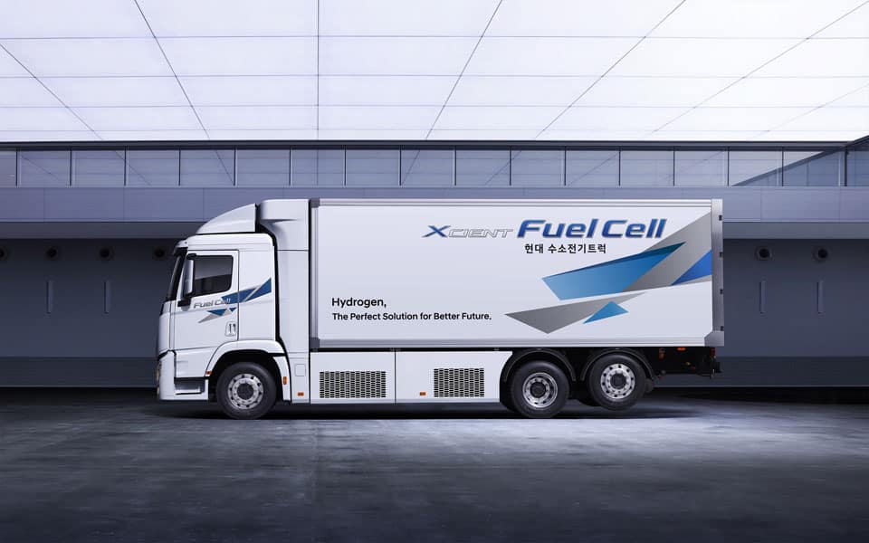 Camion-pila-combustible-hidrogeno_Hyundai-XCIENT-Fuel-Cell_2021-lateral2