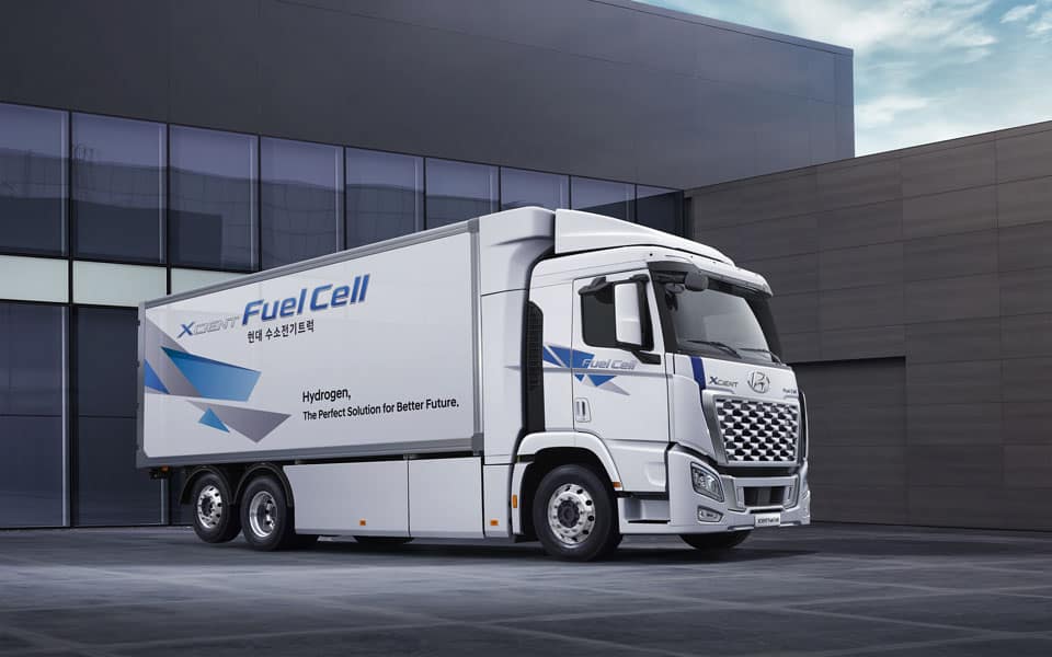 Camion-pila-combustible-hidrogeno_Hyundai-XCIENT-Fuel-Cell_2021-lateral3