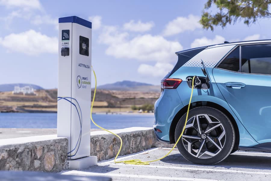 Volkswagen-ID-3-cargando-isla-griega-Astypalea