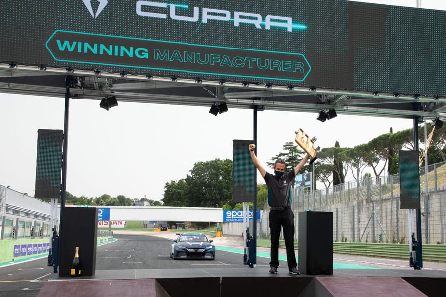 CUPRA-e-Racer-ganador-primera-carrera-campetonato-ETCR-electrico