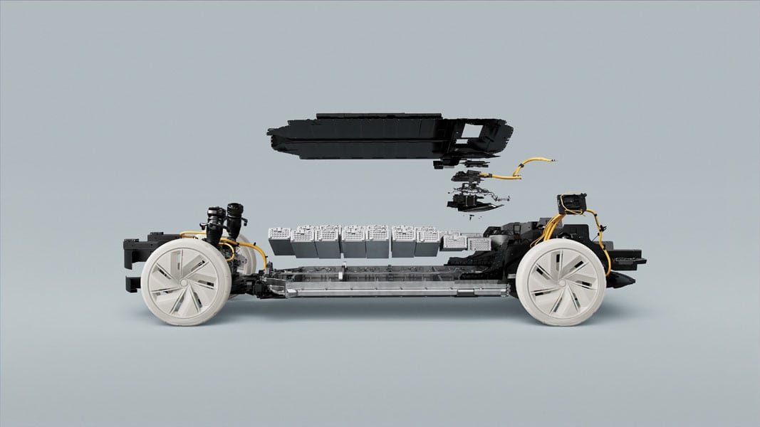 Volvo-Tech-Day_bateria-coche-piso-plano