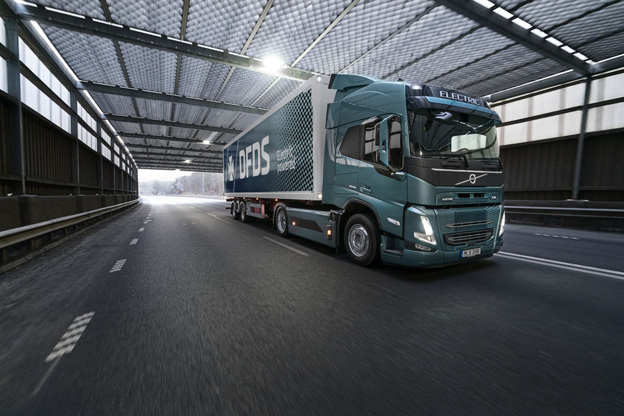 Camion-Volvo-FM-Electric_DFDS
