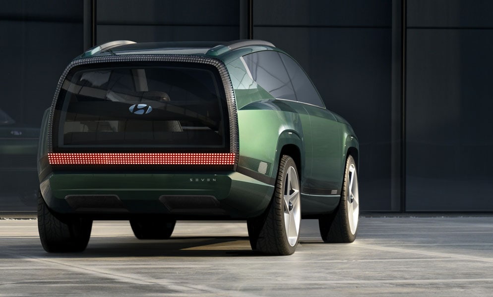 Hyundai-IONIQ-SEVEN-Concept_IONIQ-7._trasera