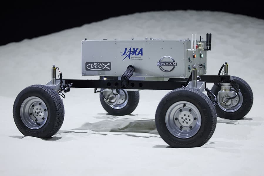 Rover-lunar-Nissan-JAXA_lateral