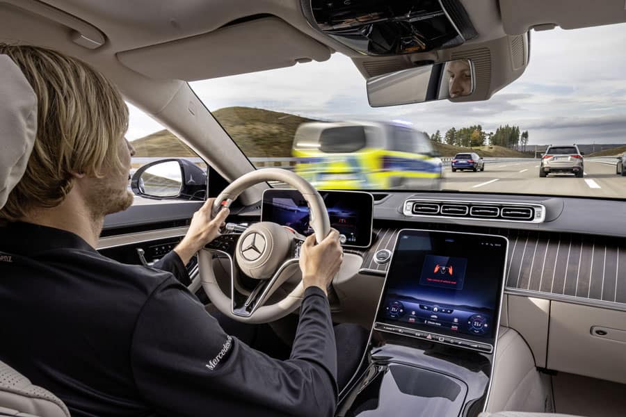 Mercedes-Benz-consigue-homologacion-sistema-conduccion-autonoma_conduccion