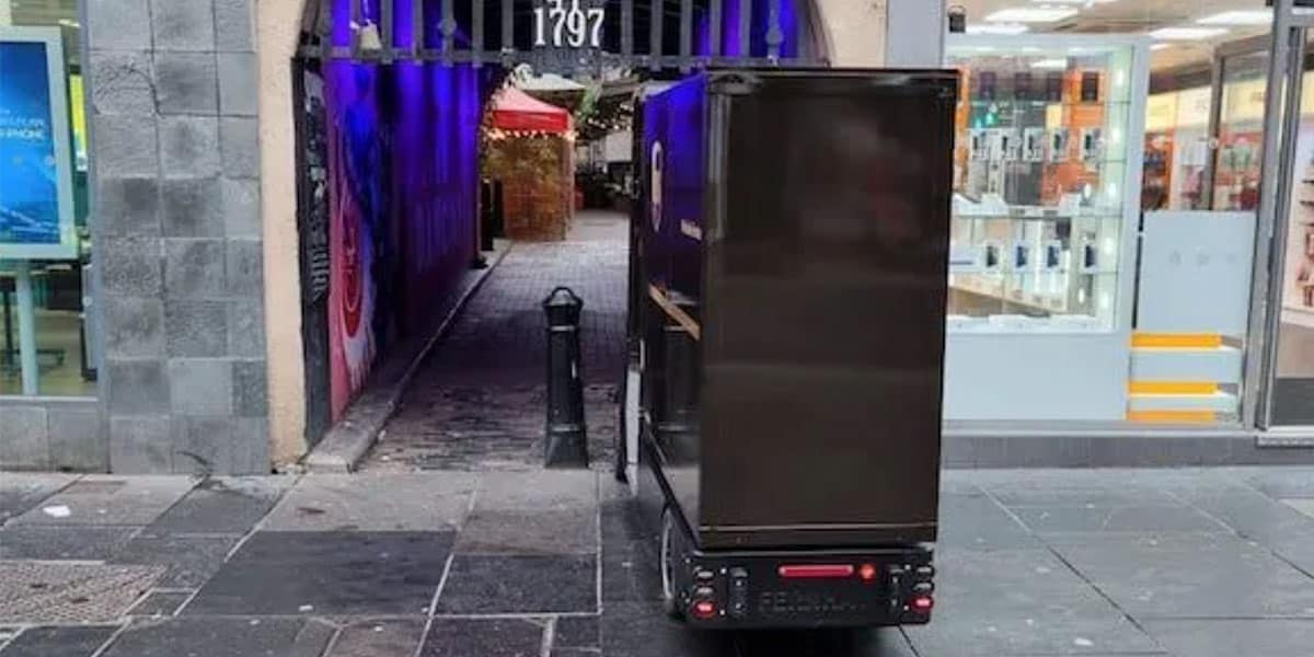 UPS-eQuad-bicicleta-furgoneta-reparto_trasera