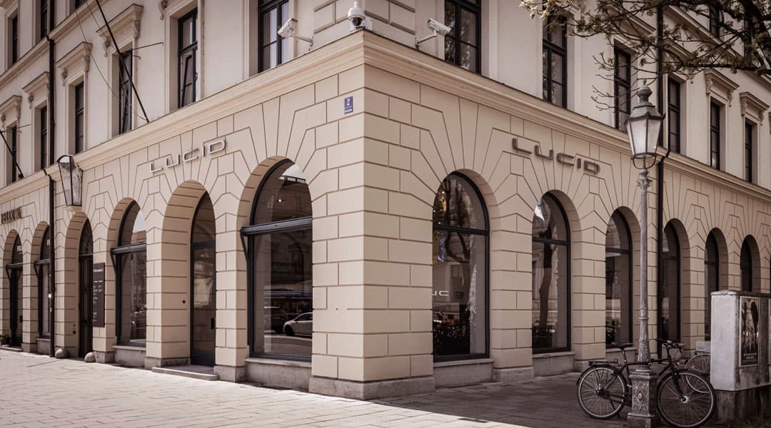 Lucid-Air-llegada-Europa_estudio-Alemania_exterior