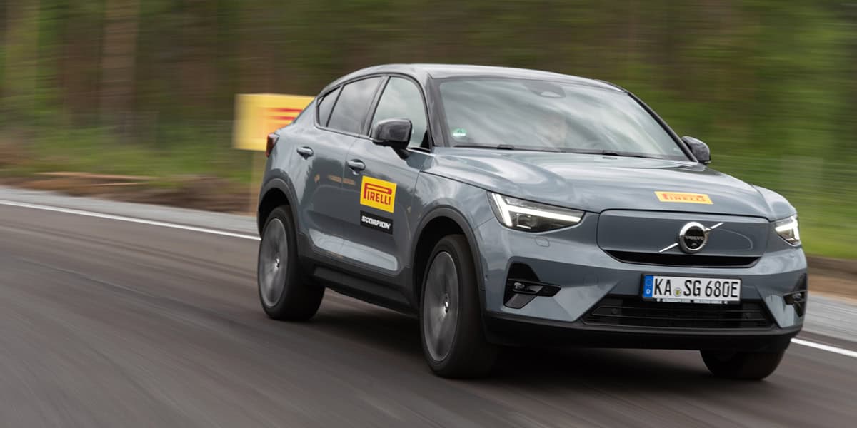 Neumaticos-Pirelli-Scorpion_Volvo